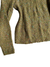 Load image into Gallery viewer, The perfect vintage winter woollen sweater
