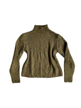 Load image into Gallery viewer, The perfect vintage winter woollen sweater
