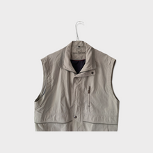 Load image into Gallery viewer, Vintage oversized vest
