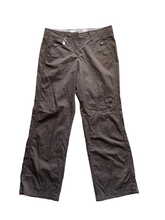 Load image into Gallery viewer, S.Oliver Low waisted cargo pants
