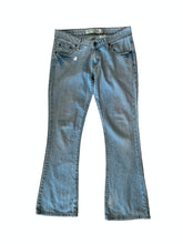 Load image into Gallery viewer, Levi’s 524 low bootcut jeans

